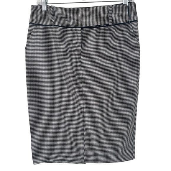 XOXO Dresses & Skirts - XOXO Monochrome Checkered Pencil Skirt size 3/4